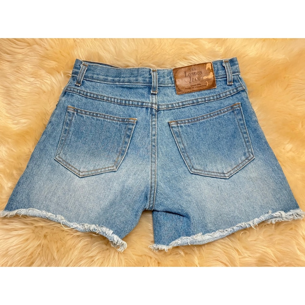 Vintage 90s Victoria's Secret Denim Shorts 2 VS Moda Int'l Light Wash High Waist